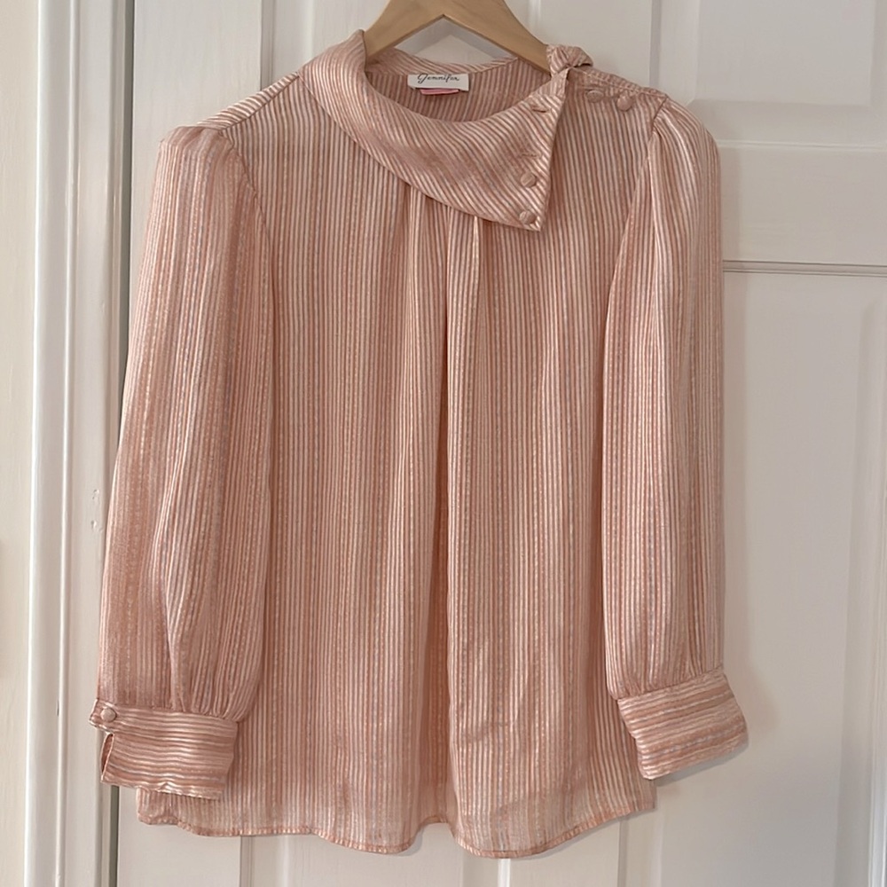 SECRETARY//Vintage 70s semi sheer top